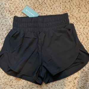 Balance athletica vista shorts